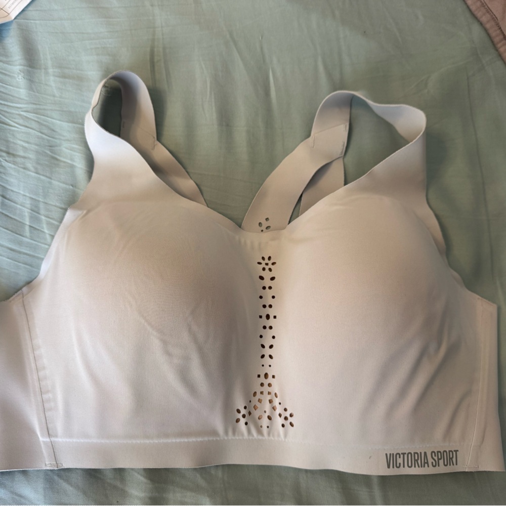 Very good used Victoria's Secret Angel Max Sports Bra 38D Light Grey Gray